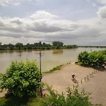 Maison De Charme En Bord De Garonne A 15 Min From Bordeaux *