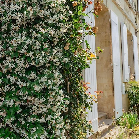 Ferienhaus Maison De Charme En Bord De Garonne A 15 Min From Bordeaux