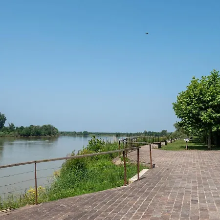Maison De Charme En Bord De Garonne A 15 Min From Bordeaux *