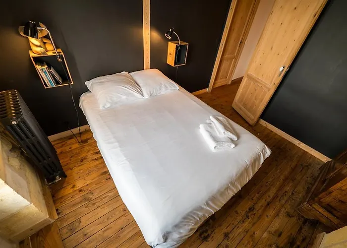 Maison De Charme En Bord De Garonne A 15 Min From Bordeaux Ferienhaus *