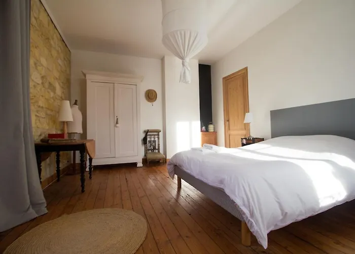 Ferienhaus Maison De Charme En Bord De Garonne A 15 Min From Bordeaux *