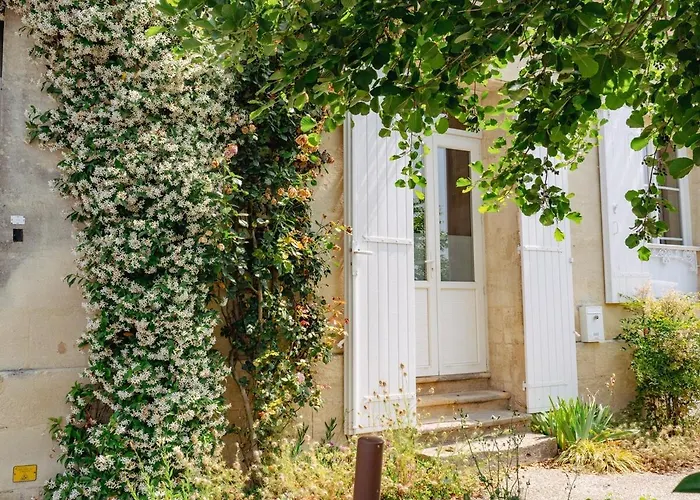 Maison De Charme En Bord De Garonne A 15 Min From Bordeaux Ferienhaus *