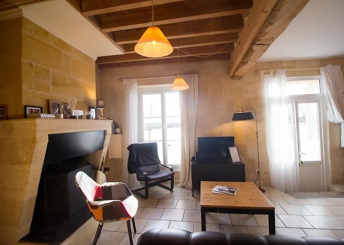 Maison De Charme En Bord De Garonne A 15 Min From Bordeaux Ferienhaus